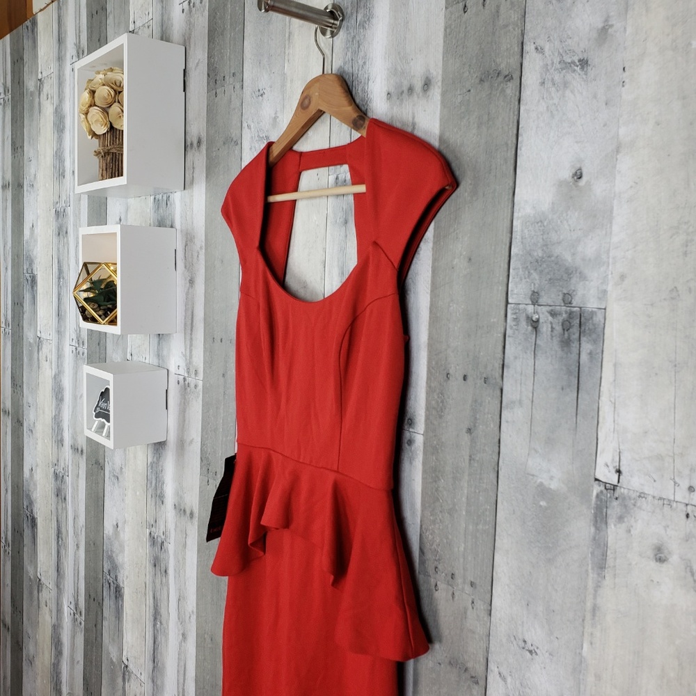 Bebe | Red Cut Mariah Pepulm Dress - Picture 3 of 8